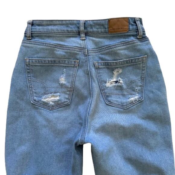 American Eagle Jean Light Wash High Rise Distressed Ankle Mom Jeans Size 0 Short - Picture 8 of 13